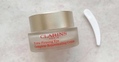 Clarins娇韵诗焕颜紧致眼霜使用心得，滋润度满高的眼霜