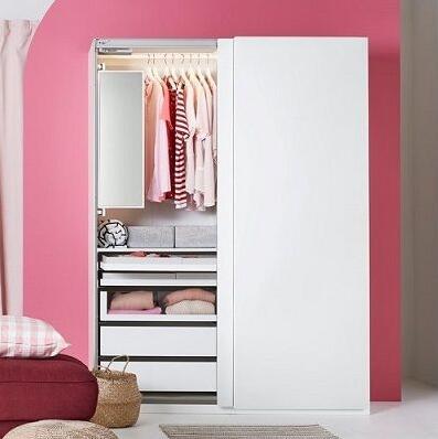 衣架收纳衣物方法，常见4种衣架选对让衣柜空间倍增！