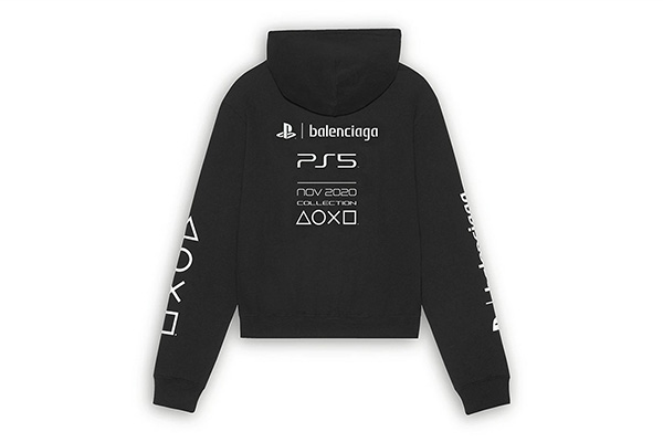 <b>Balenciaga 携手 Sony PlayStation 5 推出联名别注系列</b>