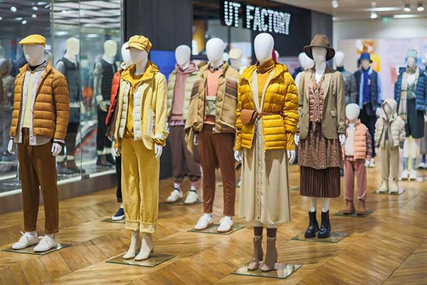 <b>走进 UNIQLO 2021 秋冬系列新品发布会现场</b>