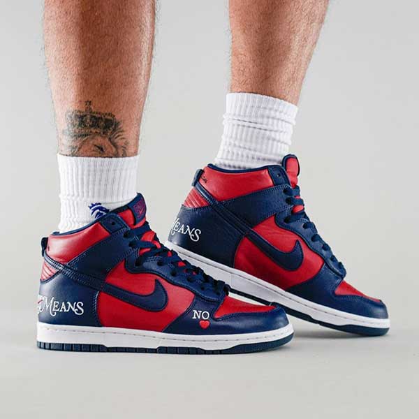 全新 Supreme x SB Dunk Hi 实物上脚曝光！